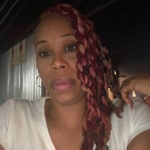 Meet your Posher, Candice